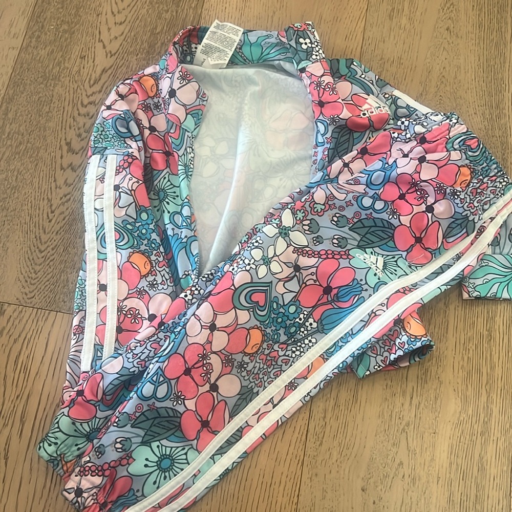 Kids floral adidas sweat suit